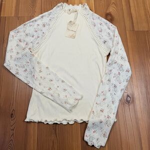 Hem & Tread Ribbed Mock Neck Scallop Trim Dainty Floral Long Sleeves Small NWT